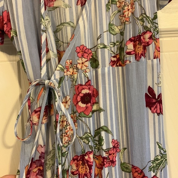 Asymmetrical, maxi wrap dress - Picture 2 of 2